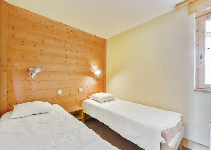 Les Nereides - Maeva